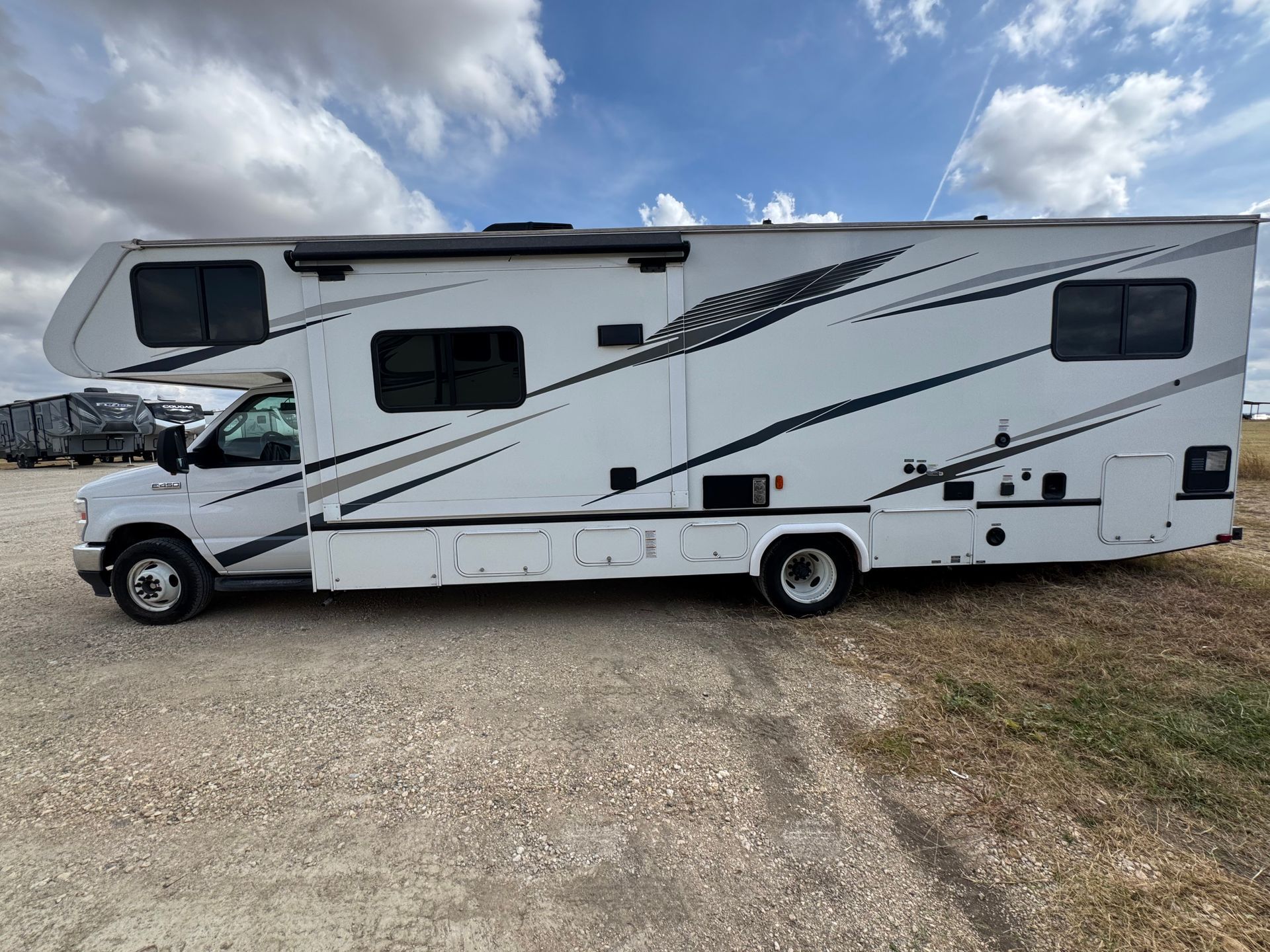 Yellowstone 5 rental RV