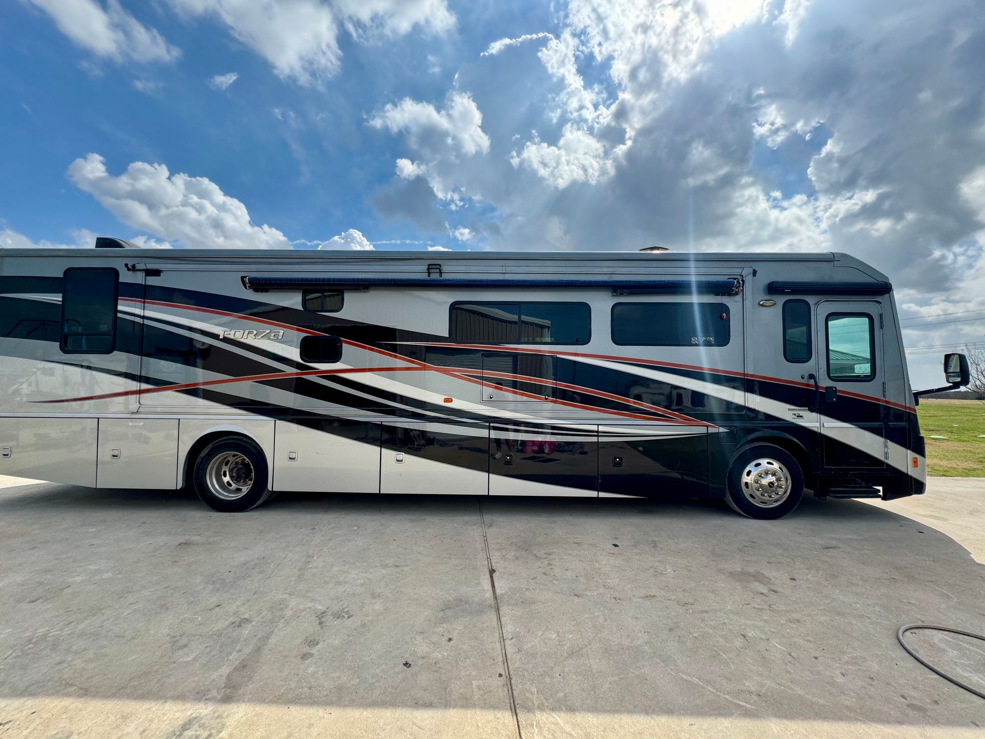 Forza rental RV