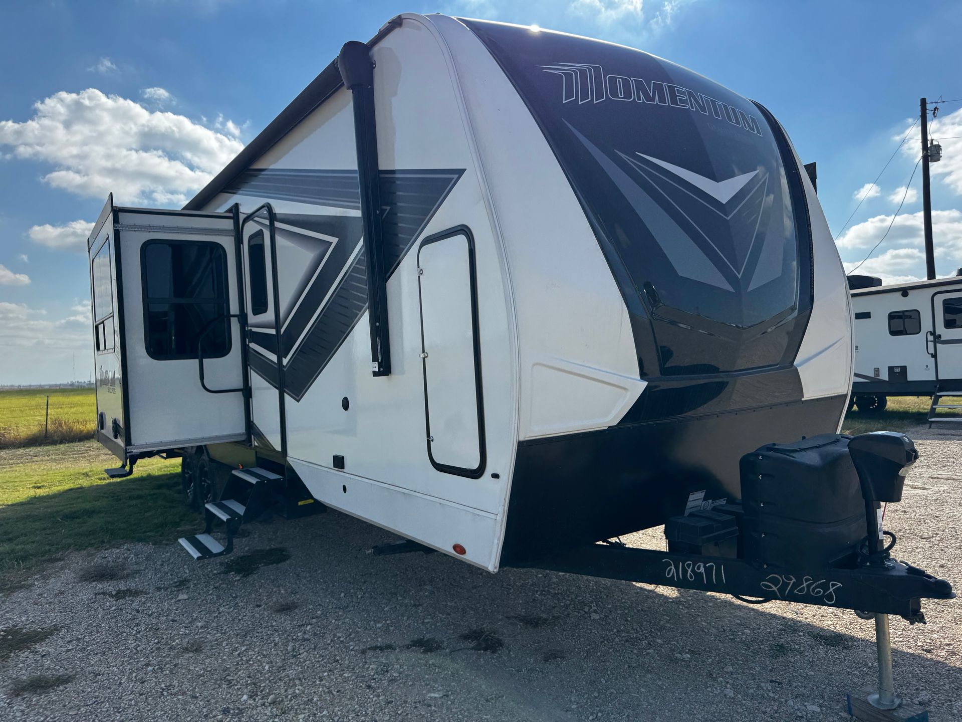 Momentum rental RV