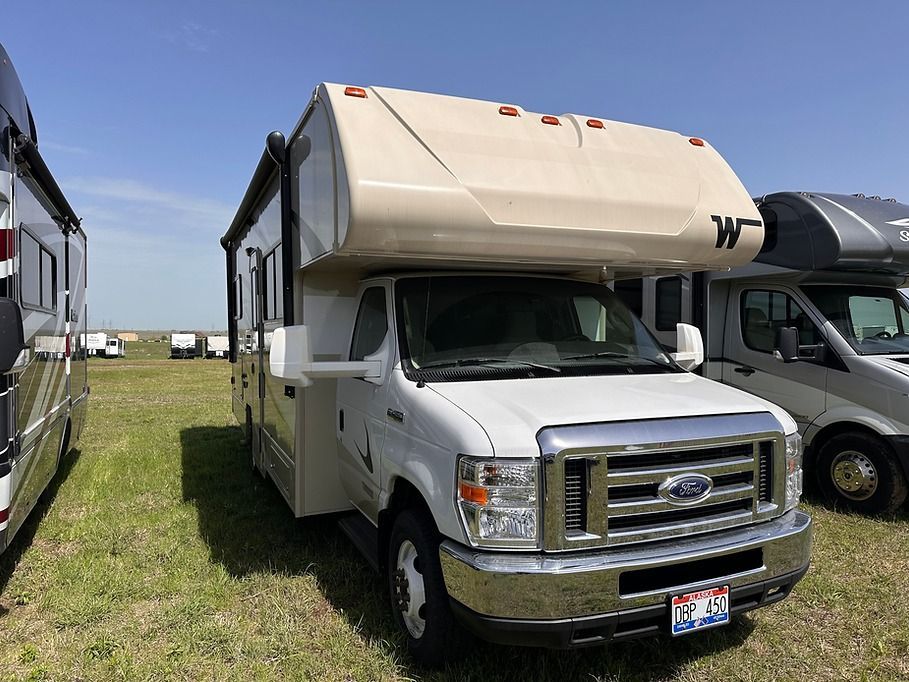 Minnie Winnie rental RV