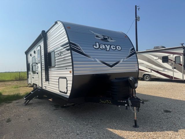 26' Jayco 2 rental RV