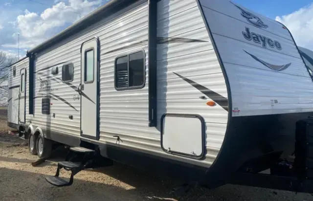 Jayco 5 rental RV