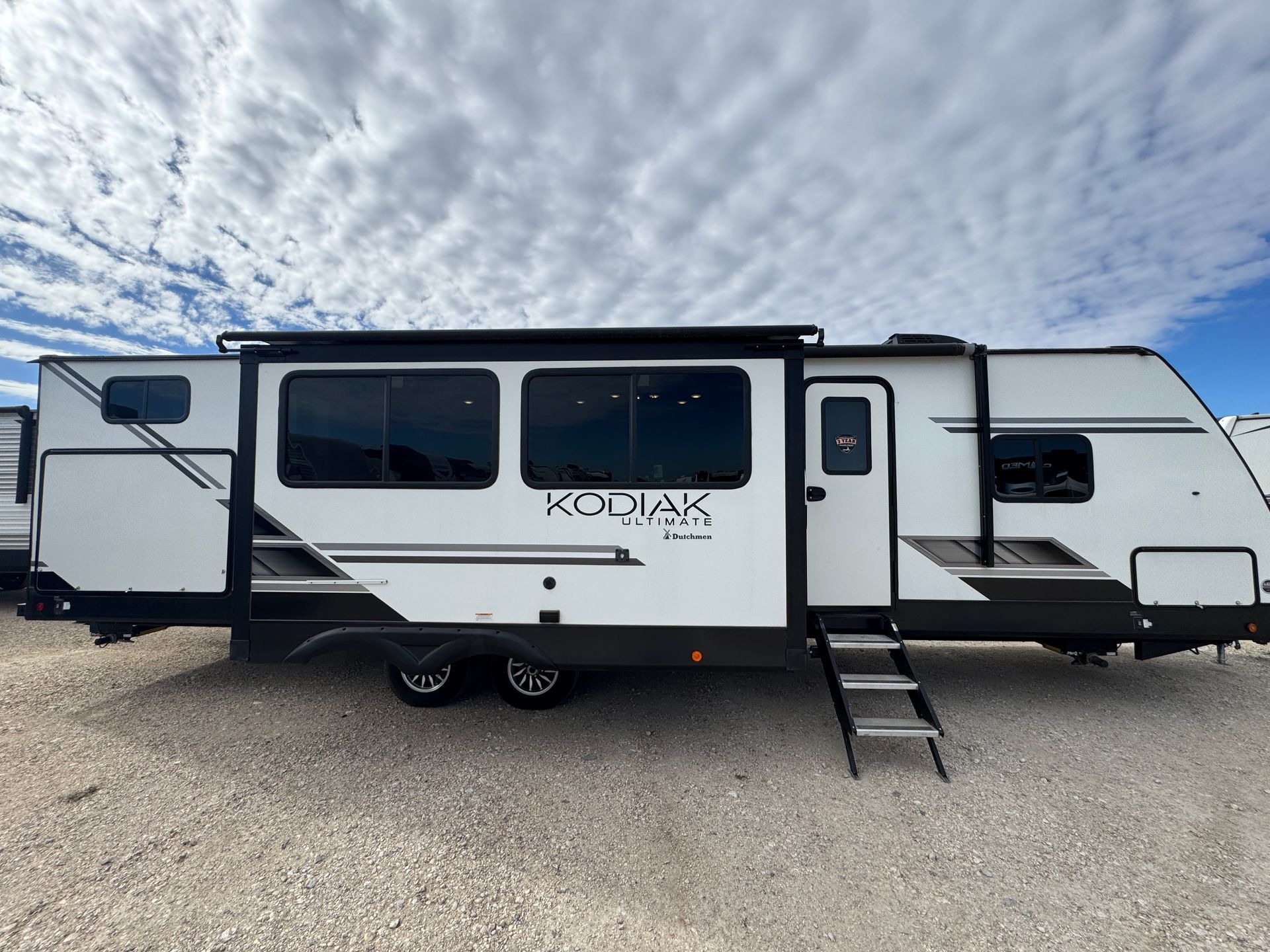 Kodiak 2 rental RV