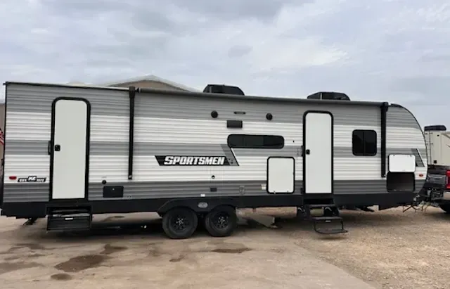 Sportsman rental RV